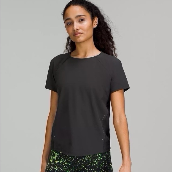 lululemon athletica Tops - Lululemon Lightweight Stretch Run Short Sleeve Top